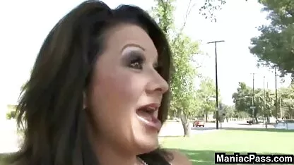 परिपक्व जर्मन प्रकृति में एक सुंदर गोरा fucks फुल मूवी सेक्स