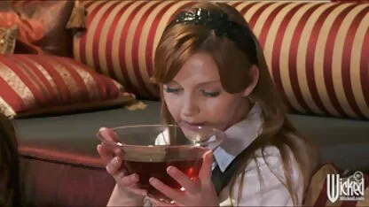 Busty गोरा कैट डायर ने गुदा में आइसक्रीम के एक हिस्से के सेक्सी फिल्म फुल मूवी वीडियो एचडी लिए एक आदमी को गड़बड़ कर दिया