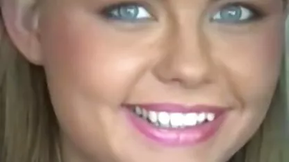 संचिका वेश्या ने शुक्राणु मुर्गा के सेक्सी फुल एचडी मूवी नीचे उसके होंठ रख दिए