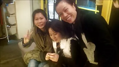 एक भावुक ट्रांससेक्सुअल ने बीएफ सेक्सी पिक्चर फुल मूवी एक काले आदमी को अपना लंबा लिंग चूसने के लिए दिया