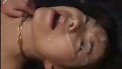 कुतिया और उसकी सहेली ने अपनी पूड़ियों में खिलौने सेक्सी वीडियो फुल मूवी एचडी हिंदी डुबोए