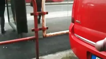 दोस्त एक खूबसूरत बच्चे को अपनी गिरफ्त सेक्सी मूवी २०१६ फुल इंडियन मूवीज में लेते हैं