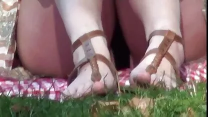 एक विशाल डिल्डो के साथ उसके दास को मुश्किल से गड़बड़ करने के बाद, मालकिन ने उसके पैर को अपने इंग्लिश सेक्सी वीडियो एचडी फुल मूवी गधे में चिपका दिया और कड़ी मेहनत की