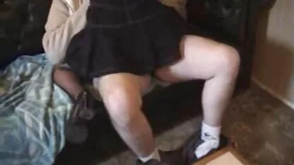 एक परिपक्व बस्टी महिला अपने सेक्सी पड़ोसी फुल सेक्सी मूवी हिंदी में को एक blowjob देती है