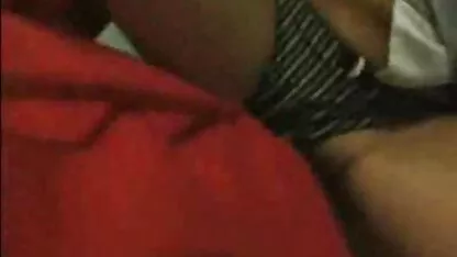 उसने एक डिल्डो उठाया और उसके हॉट सेक्सी फुल मूवी गुदा को चोदने लगा