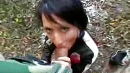 मोटी श्यामला बेकार है और एक मोटी dildo बेकार भोजपुरी सेक्स वीडियो फुल मूवी है