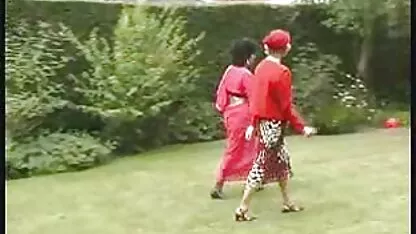 कुतिया अपने पति के अंग्रेजी सेक्सी मूवी फुल एचडी साथ बंद हो जाता है