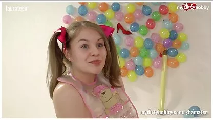 लाल सेक्सी वीडियो एचडी फुल मूवी बालों वाली Juelz Ventura एक आदमी के साथ विभिन्न जाँघिया और fucks पर डालता है