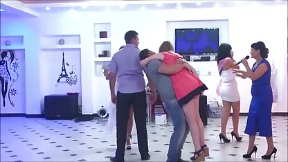 काले और सफेद लोगों के साथ सेक्सी फुल फिल्म एक गैंगबैंग में सेक्सी, गर्म गोरा