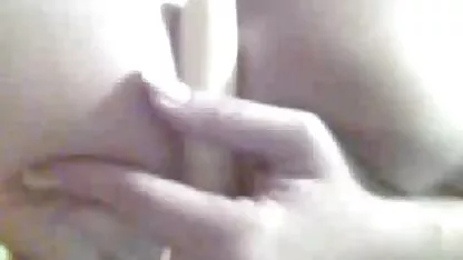 लिटिल श्यामला पहली बार अपने शरीर को दिखाती है, सेक्स के लिए भूखी है इंग्लिश फिल्म फुल सेक्सी