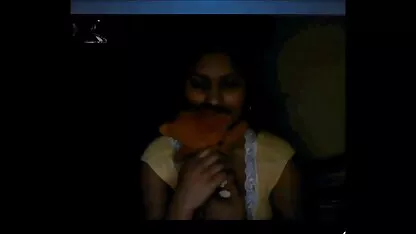 सेक्सी सुंदरता सभी चार फुल मूवी सेक्सी वीडियो में पर है और दो पुरुषों के साथ चुदाई